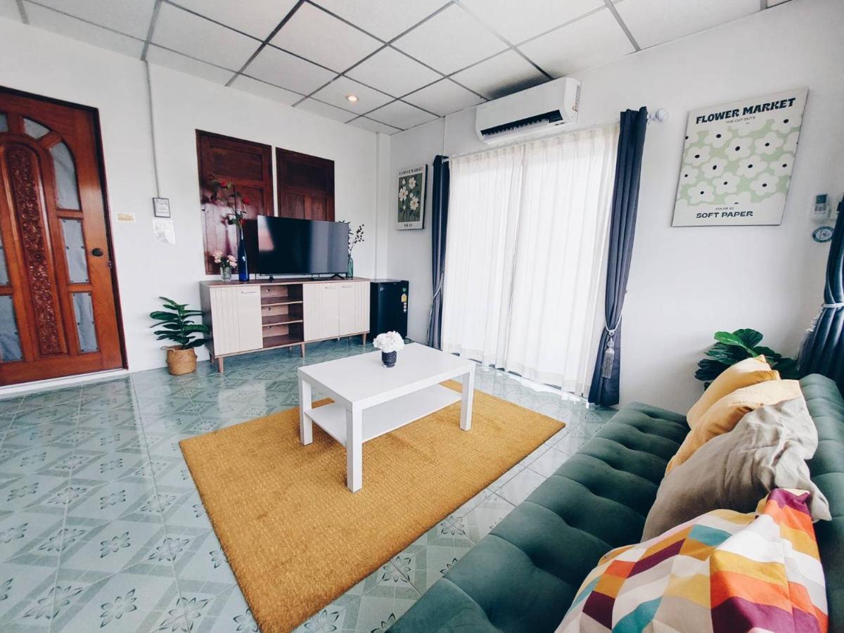 Hello Sunshine Hostel Phra Nakhon Si Ayutthaya Exterior photo
